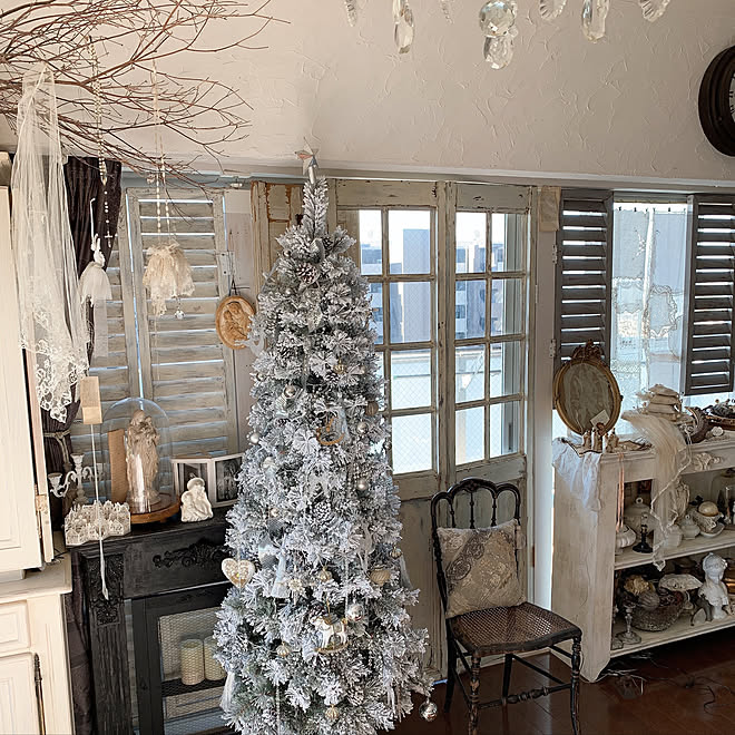 フレンチシック Shabby Chic French Chic クリスマスツリー クリスマスディスプレイ などのインテリア実例 21 12 10 11 01 Roomclip ルームクリップ