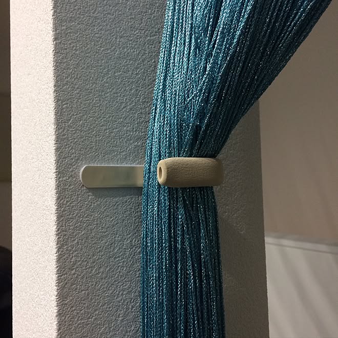 カーテンホルダーをフックで代用 壁 天井 ひものれんのインテリア実例 17 02 22 23 00 36 Roomclip ルームクリップ カーテンホルダーをフックで代用 壁 天井 ひものれんのインテリア実例 17 02 22 23 00 36 Roomclip ルームクリップ