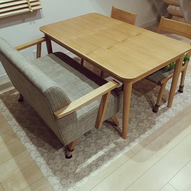 リビング ダイニングテーブル チェア 北欧風 カインズ 吸着タイルカーペット などのインテリア実例 17 01 13 23 41 35 Roomclip ルームクリップ リビング ダイニングテーブル チェア 北欧風 カインズ 吸着タイルカーペット などのインテリア実例 17 01 13 23 41 35 Roomclip ルームクリップ