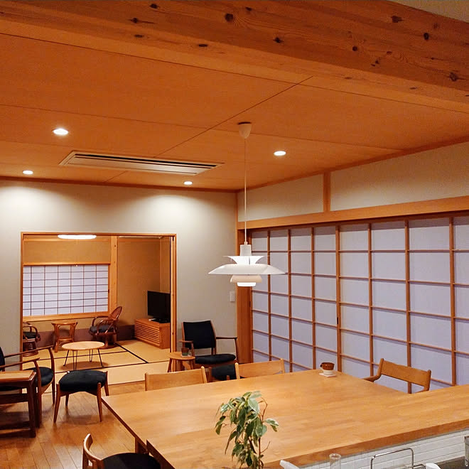 リビング ダイニング照明 マイホーム リビングダイニング ナチュラル などのインテリア実例 03 07 21 35 39 Roomclip ルームクリップ