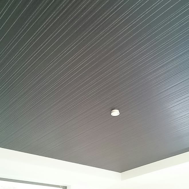 リビング アクセントクロス 折りあげ天井 シンプルモダンのインテリア実例 17 01 17 12 42 00 Roomclip ルームクリップ