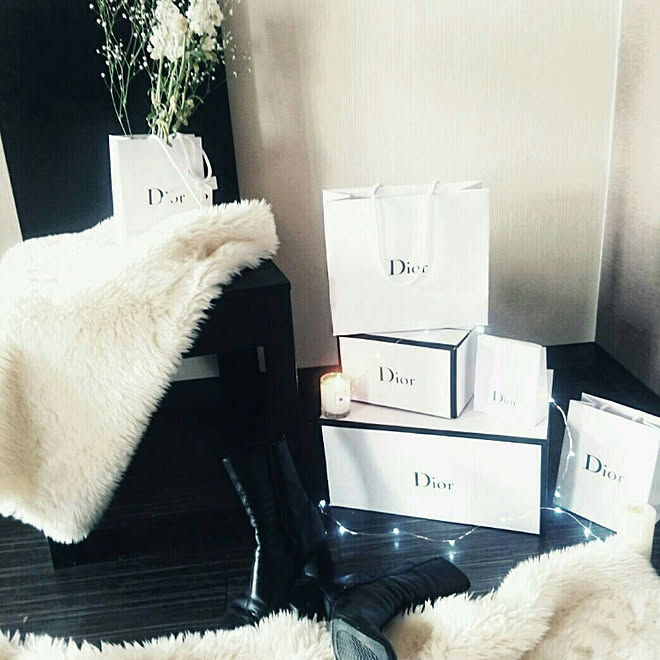 DIY/ダンボールリメイク/イルミネーションライト/モノトーン/Dior&hellip;などのインテリア実例 20180325 115448