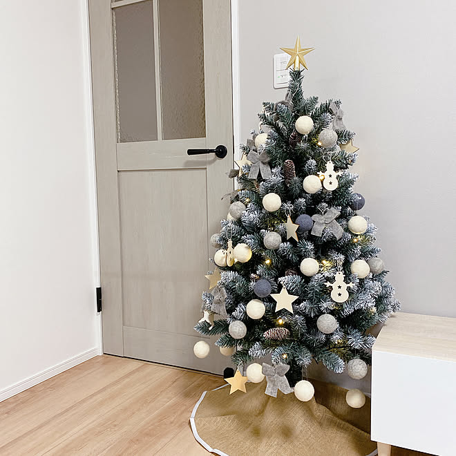 コットンボール ナチュラルオーナメント クリスマスオーナメント クリスマスツリー1cm クリスマスツリー などのインテリア実例 12 21 14 08 17 Roomclip ルームクリップ