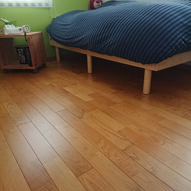 ベッド周り 床材 床無垢 床栗 子供部屋 などのインテリア実例 01 22 10 31 07 Roomclip ルームクリップ