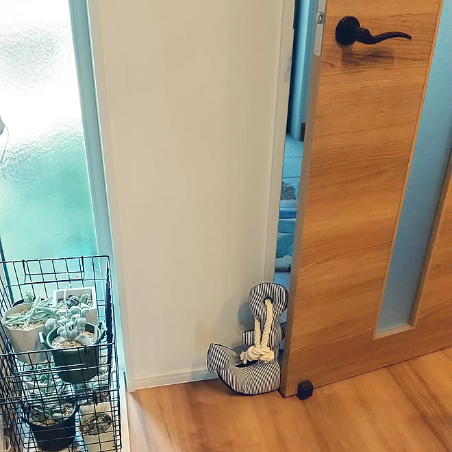 玄関 入り口 ニトリ ドアストッパーのインテリア実例 05 25 09 51 38 Roomclip ルームクリップ 玄関 入り口 ニトリ ドアストッパーのインテリア実例 05 25 09 51 38 Roomclip ルームクリップ