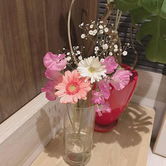 ていねいな暮らし コメントお気遣いなく かすみ草 スイートピー 花瓶 などのインテリア実例 19 03 09 18 49 39 Roomclip ルームクリップ ていねいな暮らし コメントお気遣いなく かすみ草 スイートピー 花瓶 などのインテリア実例 19 03 09 18 49 39 Roomclip ルームクリップ