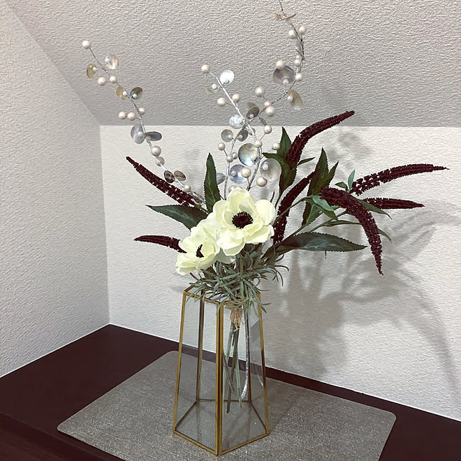 フラワーベース フラワーアレンジメント ニトリ 枝ものディスプレイ 枝もの などのインテリア実例 01 14 22 21 31 Roomclip ルームクリップ
