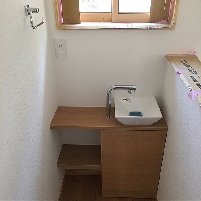 バス/トイレ/洗面所にはならないなー/2階トイレ/手洗い場/手洗いスペースのインテリア実例 20170216