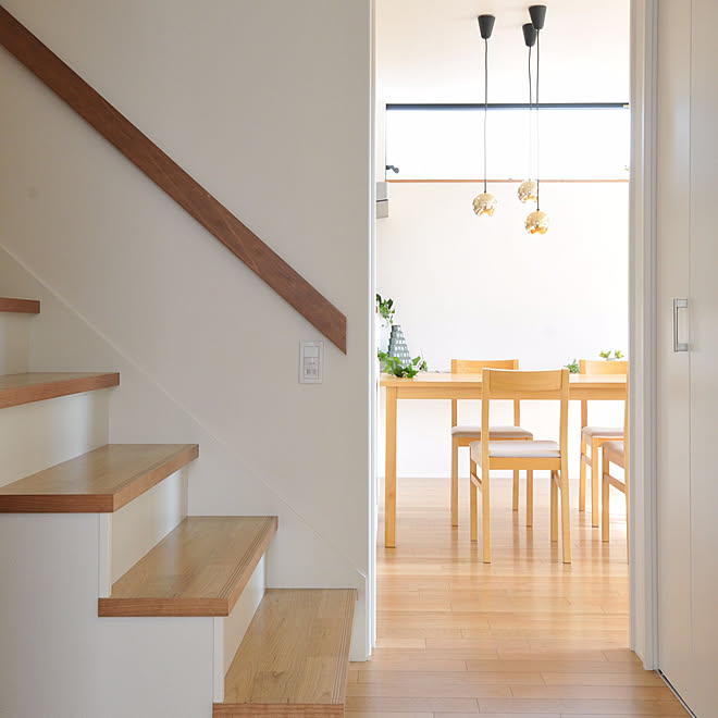 玄関 入り口 間接照明 手すり 階段 シンプル などのインテリア実例 19 01 18 09 17 12 Roomclip ルームクリップ