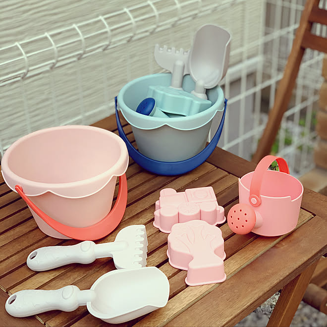 帰宅しました ニトリ ガーデンチェアー ニトリ ガーデンテーブル 玄関 東向き くすみカラー などのインテリア実例 08 14 17 55 59 Roomclip ルームクリップ