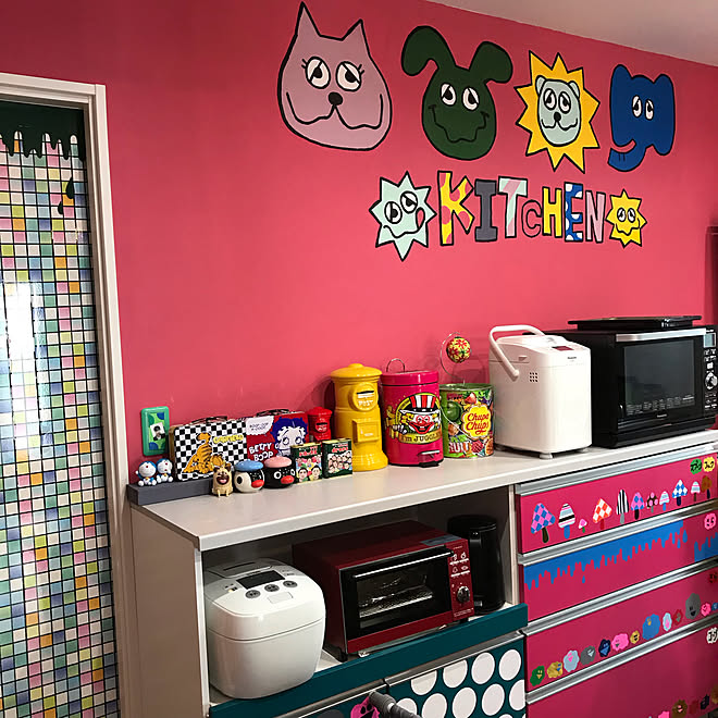 ペンキ Diy 壁紙 派手好き カラフル ピンク 壁紙 などのインテリア実例 19 08 15 13 18 27 Roomclip ルームクリップ