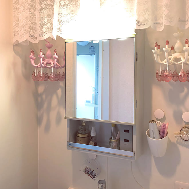 ダイソー 姫系インテリア 姫系 セリア オタク部屋 などのインテリア実例 21 07 03 12 02 03 Roomclip ルームクリップ