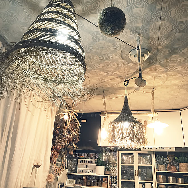 海外インテリアに憧れて♡/ペンダントライト/古い賃貸一戸建て/自分の好きなものたちに囲まれて幸せ/キッチンのインテリア実例 - 2020-02-18 05:04:36