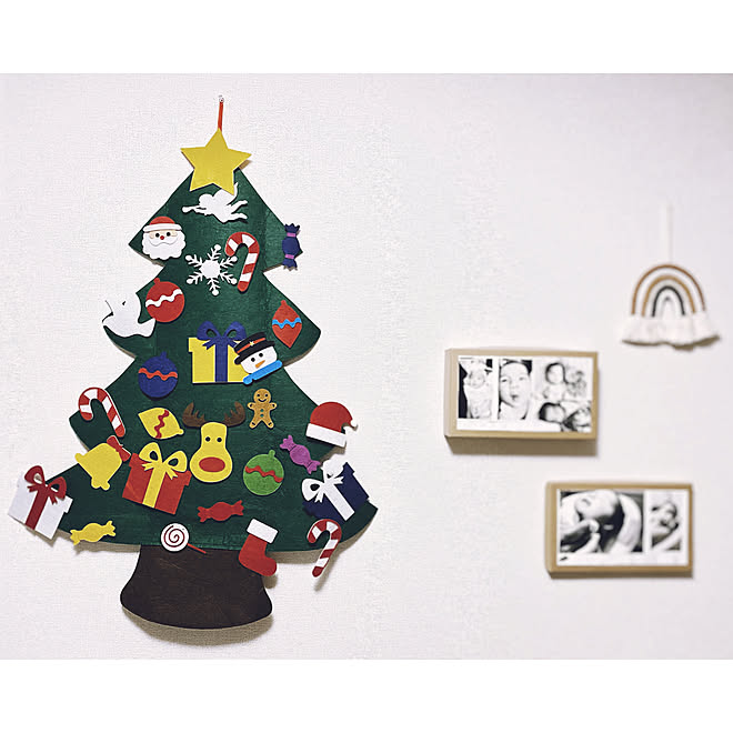 壁掛けクリスマスツリー クリスマスツリー クリスマス 赤ちゃんのいる暮らし 子供のいる暮らし などのインテリア実例 22 11 17 16 10 21 Roomclip ルームクリップ