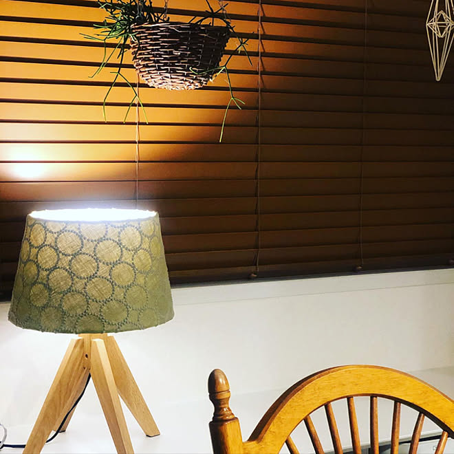 ミナペルホネンタンバリン テーブルランプ張替え テーブルランプdiy テーブルランプ 机のインテリア実例 11 29 00 34 47 Roomclip ルームクリップ