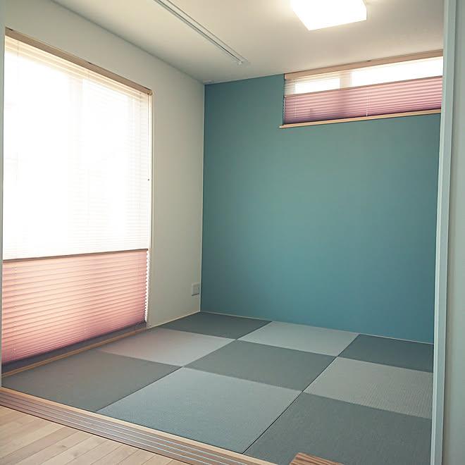部屋全体 畳の部屋 琉球畳 アクセントクロス ブルー 和室 などのインテリア実例 19 05 25 08 51 46 Roomclip ルームクリップ