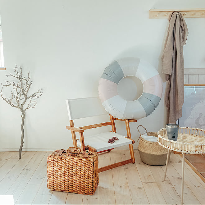 折りたたみチェア ニトリ 3coins スリコ 浮き輪 などのインテリア実例 21 06 08 11 19 43 Roomclip ルームクリップ