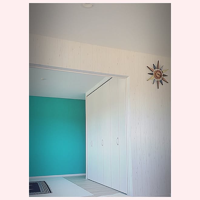 部屋全体/ラグ ネイビー/ジョイントマット 白/西海岸風にしたい/壁掛け時計...などのインテリア実例 - 2017-05-07 15:42:14