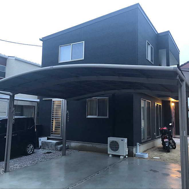 カーポート2台分 駐車場 建売住宅 建売り一戸建て 建売狭小住宅 などのインテリア実例 01 26 17 38 42 Roomclip ルームクリップ