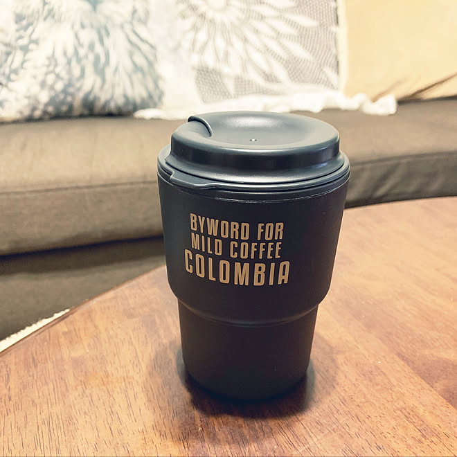 フタ付コーヒーカップ 車用に コーヒーカップ セリア 新商品買ったよ などのインテリア実例 19 03 08 21 24 50 Roomclip ルームクリップ