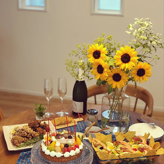 ひまわり ダルトンケーキスタンド ガトースール お誕生日ケーキ イデーの照明 などのインテリア実例 07 05 17 04 26 Roomclip ルームクリップ