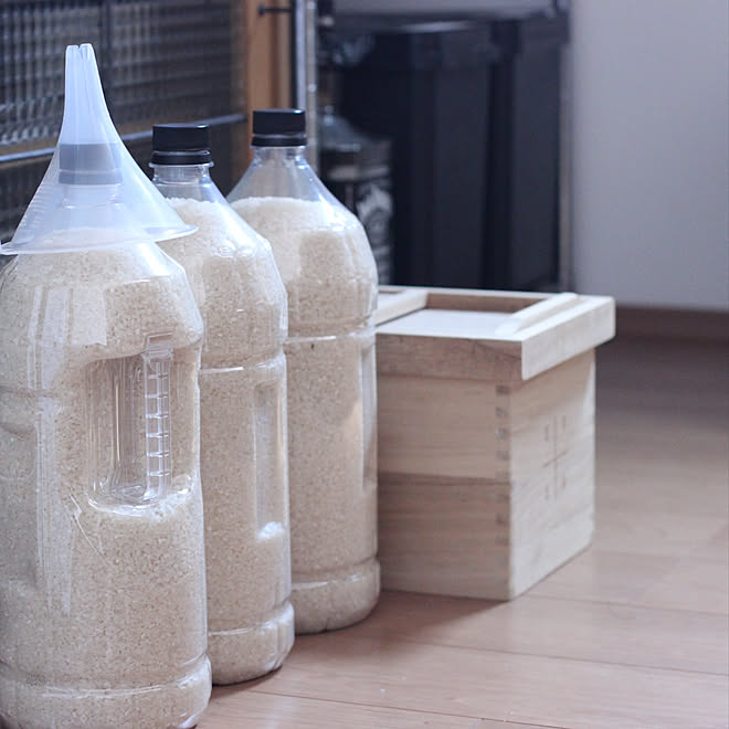 ペットボトル 米びつ お米の保存 キッチンのインテリア実例 19 08 16 11 11 58 Roomclip ルームクリップ