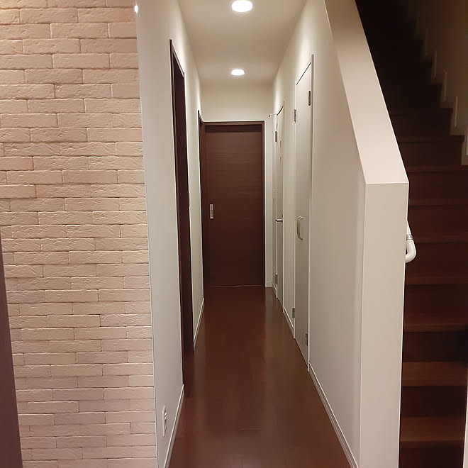 積水ハウス 廊下 廊下スペース エコカラットの壁 エコカラットのインテリア実例 03 09 22 04 06 Roomclip ルームクリップ