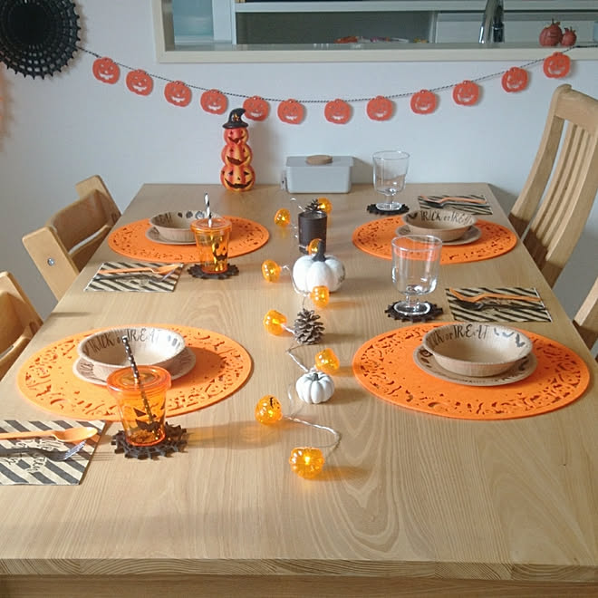 机 ハロウィン デコレーション ハロウィンパーティー テーブルコーディネート などのインテリア実例 18 10 31 14 25 46 Roomclip ルームクリップ