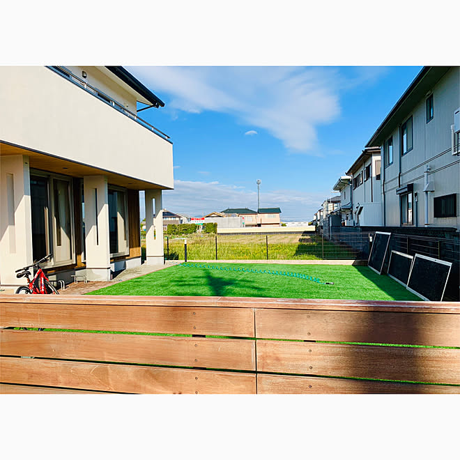 大掃除 窓拭き 網戸掃除 人工芝の庭 壁 天井のインテリア実例 19 12 09 16 12 48 Roomclip ルームクリップ