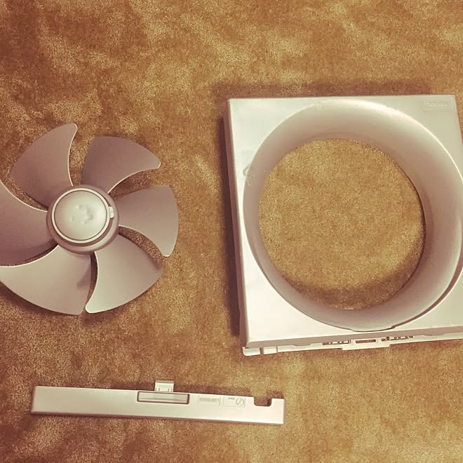 キッチン 挑戦してみた 換気扇塗装 プロペラ換気扇 中古住宅 などのインテリア実例 17 06 29 50 48 Roomclip ルームクリップ