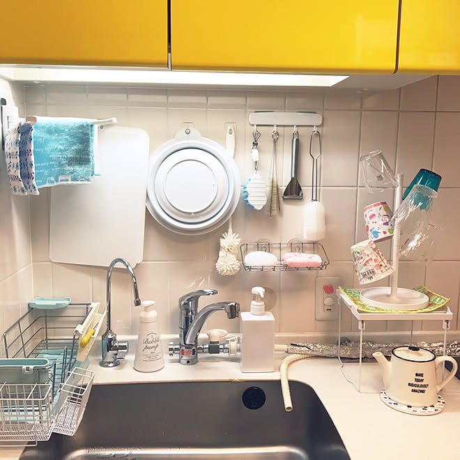 水切りカゴ ワッツ ミーツ キッチン セリア ホワイトインテリア などのインテリア実例 18 11 06 14 35 Roomclip ルームクリップ