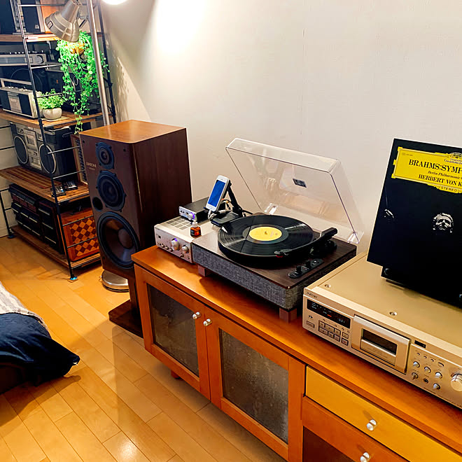 全3色/黒/赤/ベージュ ION Audio レコードプレーヤー Bluetooth対応