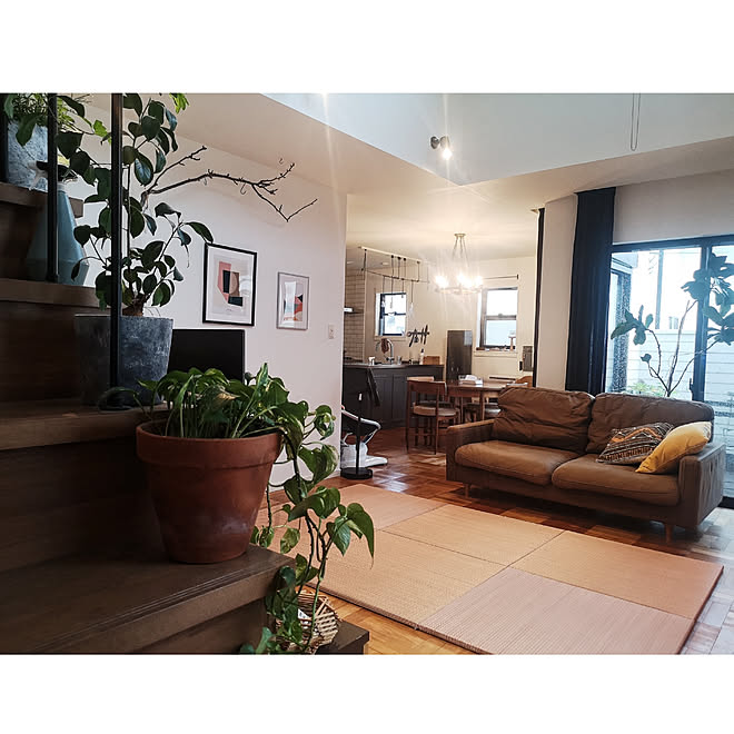 リビング 和モダンインテリア 三階建て インスタ Yukaaaaa0515 海外インテリア などのインテリア実例 07 15 22 24 42 Roomclip ルームクリップ