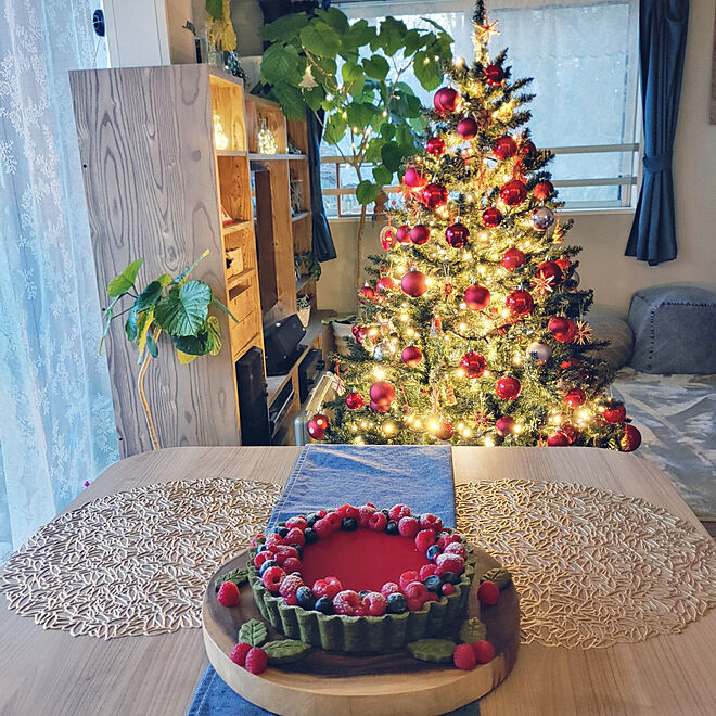 キッチン クリスマスケーキ 手作りケーキ ベリーのタルト クリスマスツリー などのインテリア実例 12 25 16 45 16 Roomclip ルームクリップ