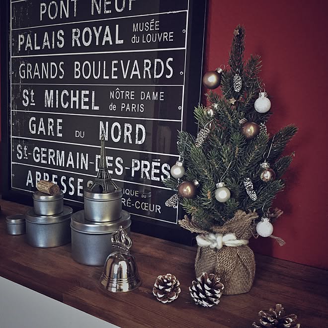 玄関 入り口 フェイクグリーン Ikea クリスマスオーナメント クリスマスディスプレイ などのインテリア実例 15 11 25 18 18 49 Roomclip ルームクリップ