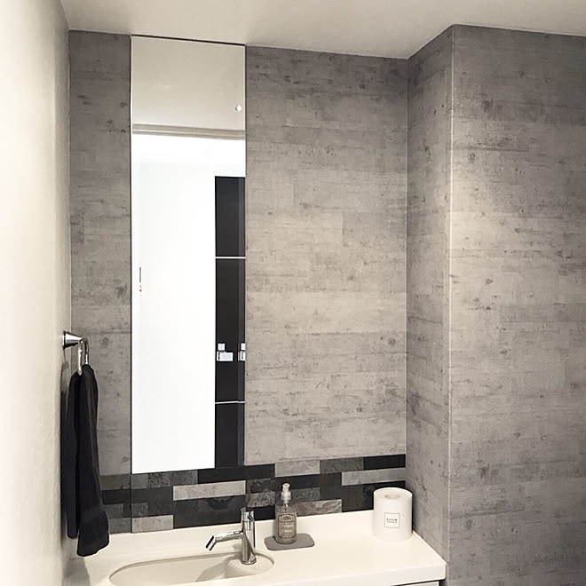 リアルストーン タイルシール モダン ホテルライク マンションインテリア グレーインテリア などのインテリア実例 19 10 09 17 22 12 Roomclip ルームクリップ