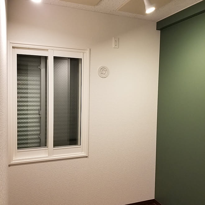 壁 天井 防音室 アクセントクロス グリーン アクセントクロス 緑壁紙のインテリア実例 19 02 11 09 39 47 Roomclip ルームクリップ 壁 天井 防音室 アクセントクロス グリーン アクセントクロス 緑壁紙のインテリア実例 19 02 11 09 39 47 Roomclip ルームクリップ
