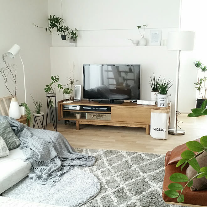 壁 天井 ニトリのフロアランプ ニトリの円形ラグ ニトリのマルチカバー ナチュラルインテリア などのインテリア実例 17 08 25 08 19 37 Roomclip ルームクリップ 壁 天井 ニトリのフロアランプ ニトリの円形ラグ ニトリのマルチカバー ナチュラルインテリア などのインテリア実例 17 08 25 08 19 37 Roomclip ルームクリップ