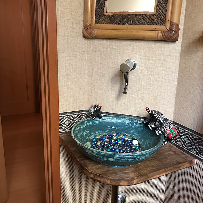 トイレの手洗い場 トイレのインテリア アジアンテイスト 築18年です 住友林業の家 などのインテリア実例 12 07 10 53 32 Roomclip ルームクリップ