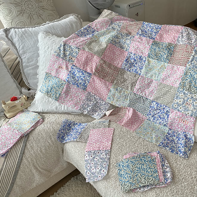 マニーのピンクッション 縫い物大好き リバティ リバティプリント パッチワーク などのインテリア実例 21 05 02 12 03 05 Roomclip ルームクリップ