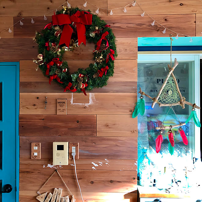 DIY/セルフリフォーム/クリスマスリース/クリスマスカラー/板壁DIY...などのインテリア実例 - 2019-11-22 22:07:41