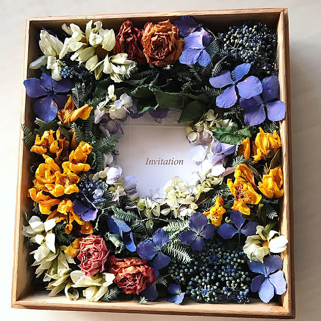 紫陽花 お茶の木箱を再利用 ドライフラワーのある暮らし ドライフラワー作り シリカゲルドライフラワー作り などのインテリア実例 19 06 19 22 45 33 Roomclip ルームクリップ