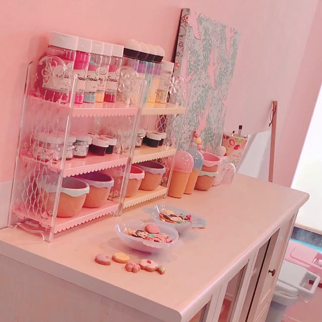 アイシングクッキー ピンク メルヘン 趣味部屋 パステルカラー などのインテリア実例 03 23 14 00 24 Roomclip ルームクリップ アイシングクッキー ピンク メルヘン 趣味部屋 パステルカラー などのインテリア実例 03 23 14 00 24 Roomclip ルームクリップ