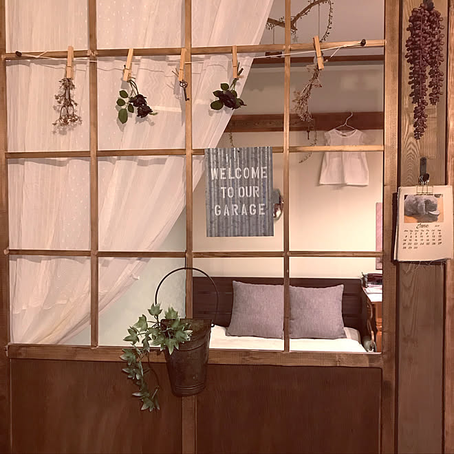 間仕切りdiy 寝室改造中 屋根裏部屋風 寝室移動 カフェ風インテリア などのインテリア実例 21 06 05 21 15 43 Roomclip ルームクリップ