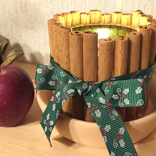 棚/手作りクリスマス/キャンドルホルダー/クリスマスリボン/シナモンスティック...などのインテリア実例 - 2015-11-28 13:04:31