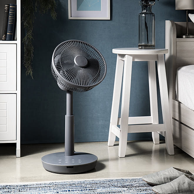 ベッド周り 寝室 サーキュレーター 扇風機 グレーインテリア などのインテリア実例 19 06 27 10 47 10 Roomclip ルームクリップ