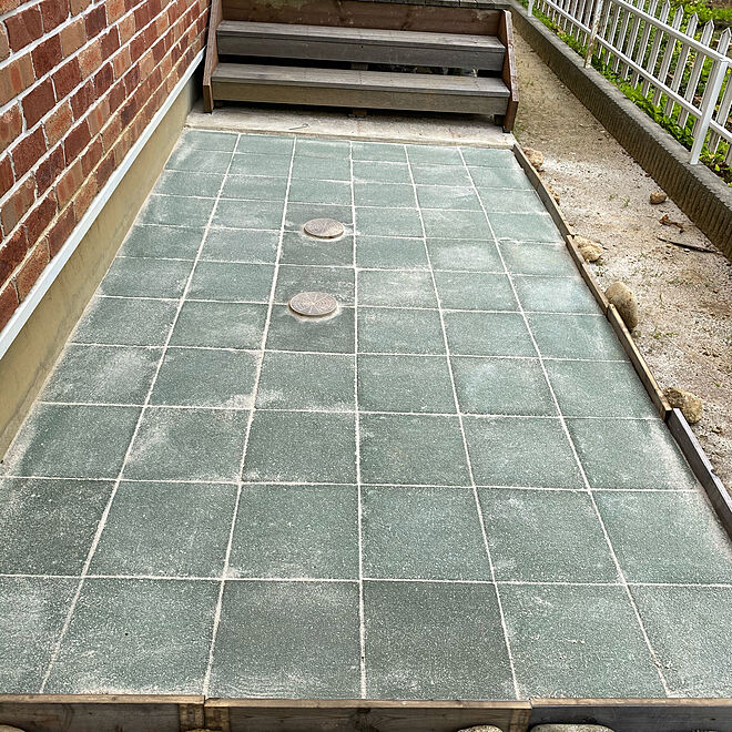 庭 Diy テラス 庭づくり コンクリート平板 などのインテリア実例 09 02 50 49 Roomclip ルームクリップ