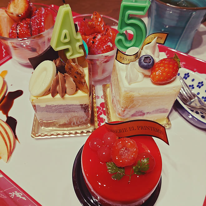 旦那さん誕生日 ケーキは別腹 ありがとうございます ᵕᴗᵕ のインテリア実例 22 03 14 22 16 55 Roomclip ルームクリップ