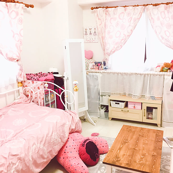 ベッド周り ニトリのカフェカーテン ニトリのラグ ニトリの布団カバー ニトリのカーテン などのインテリア実例 18 06 06 10 29 10 Roomclip ルームクリップ