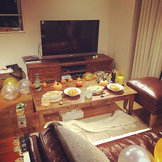 リビング 風船 ホームパーティー ローテーブル テレビボード などのインテリア実例 17 10 29 12 16 25 Roomclip ルームクリップ